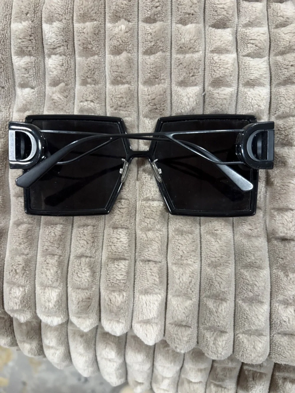 Dior Black Geometric Oversized Sunglasses - Women Accessories